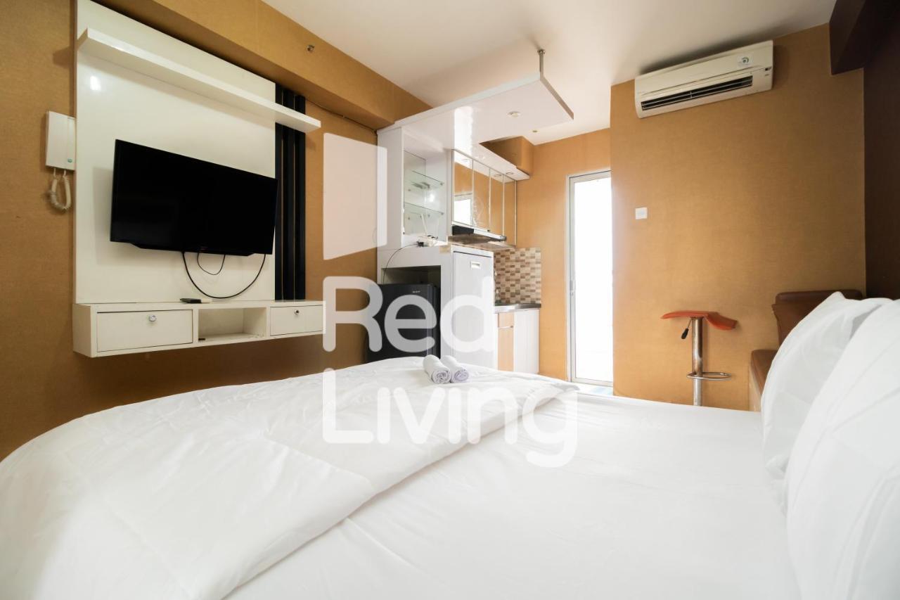 Redliving Apartemen Bassura City - Vina Tan Tower Flamboyan Giacarta Esterno foto