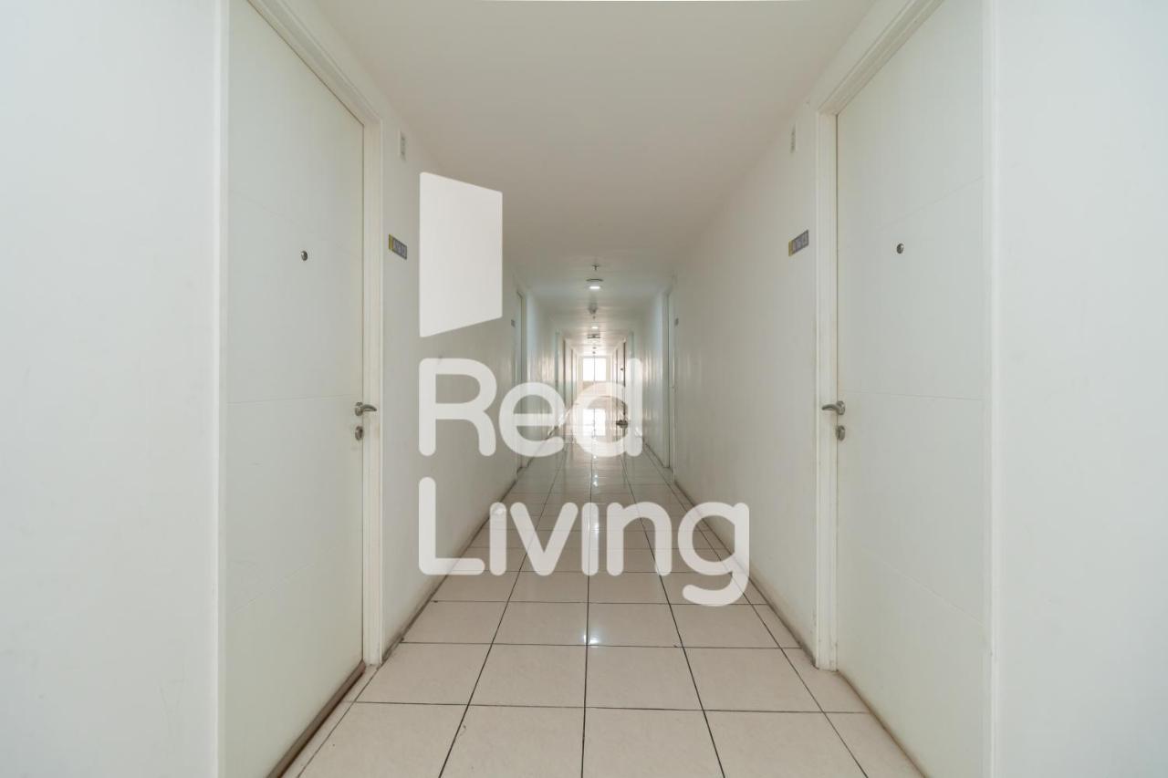 Redliving Apartemen Bassura City - Vina Tan Tower Flamboyan Giacarta Esterno foto