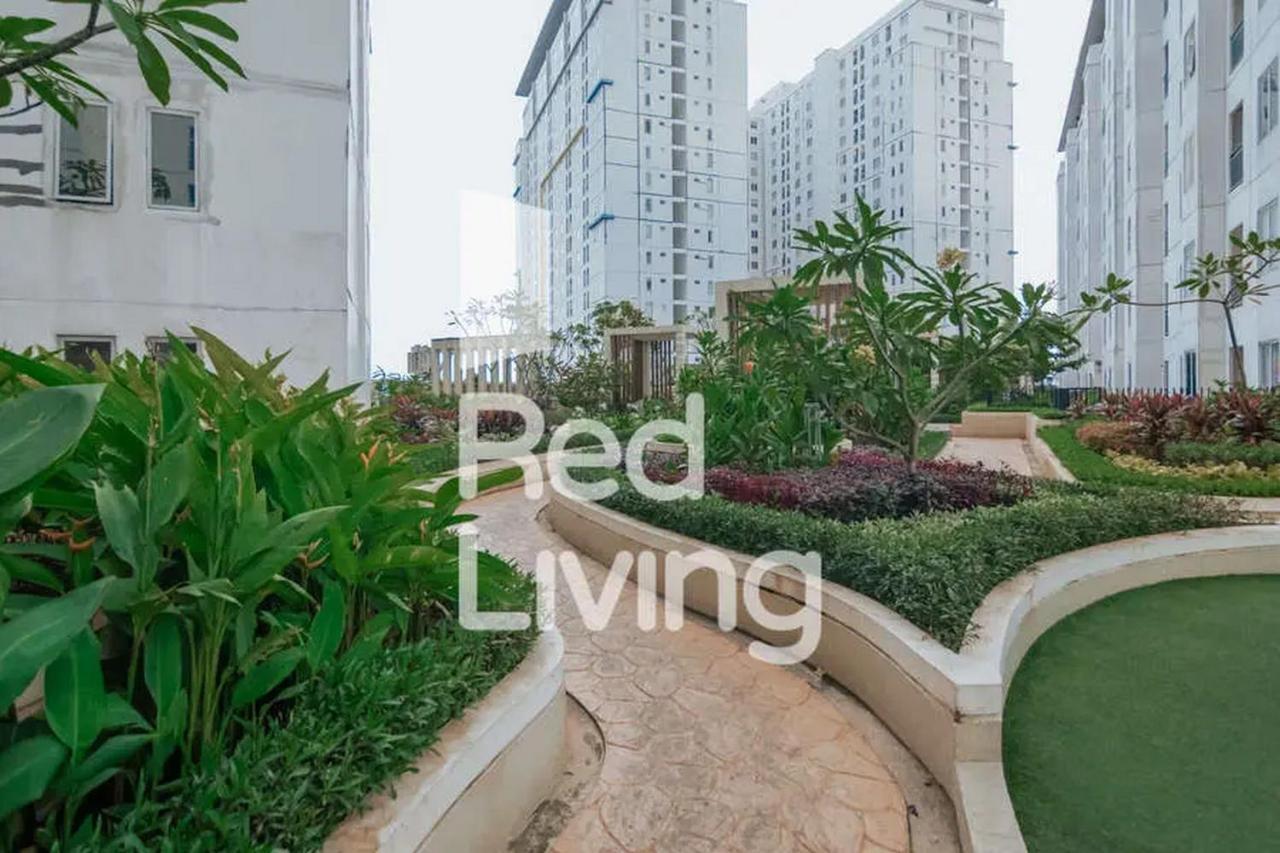 Redliving Apartemen Bassura City - Vina Tan Tower Flamboyan Giacarta Esterno foto